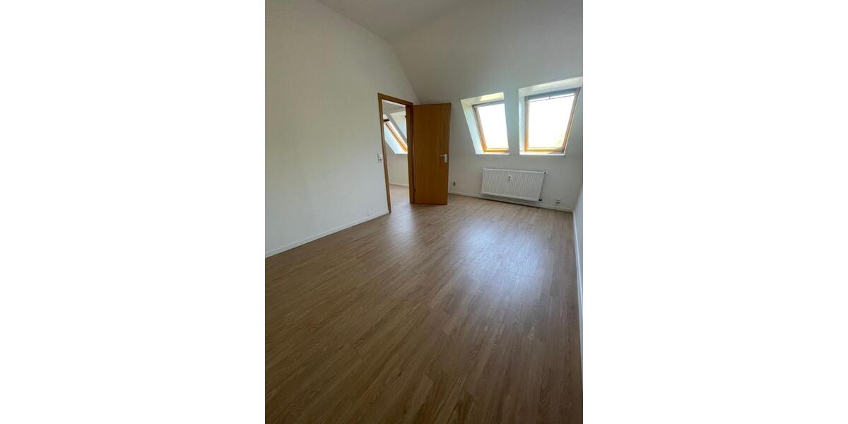 Dachgeschoßwohnung Gotha - 2 Zimmer, 51 m&sup2;, 380&euro; | Angebot:26444048