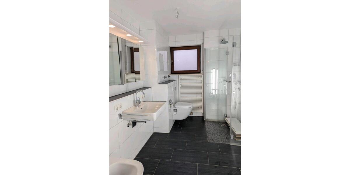 Erdgeschoßwohnung Eislingen (Fils) - 2 Zimmer, 81 m&sup2;, 1.070&euro; | Angebot:25893574