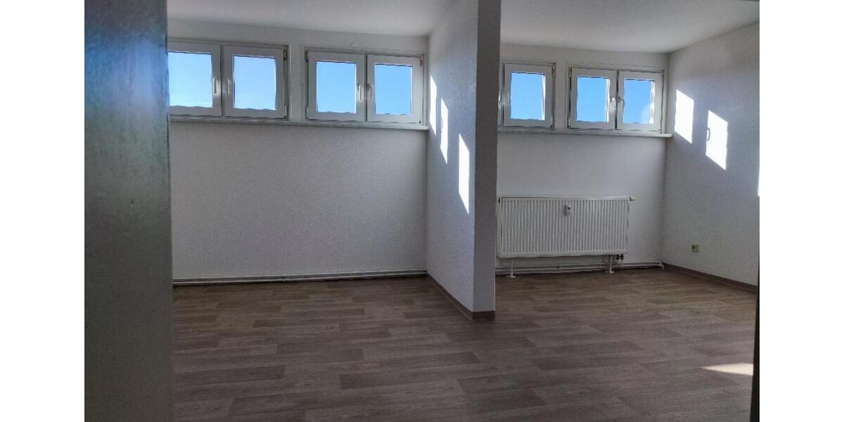 Dachgeschoßwohnung Welzow - 3 Zimmer, 125 m&sup2;, 500&euro; | Angebot:24430370