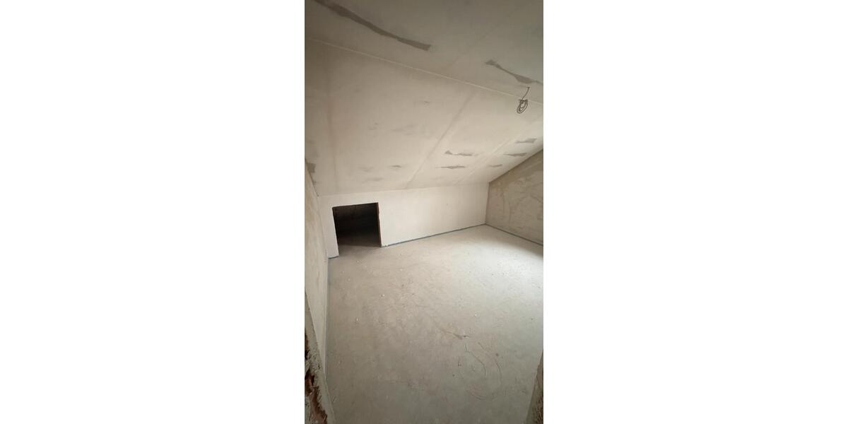 Dachgeschoßwohnung Pfullendorf - 3 Zimmer, 65 m&sup2;, 414&euro; | Angebot:26665998
