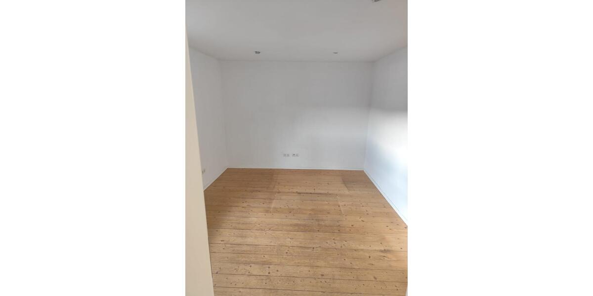 Etagenwohnung Neukirchen - 3 Zimmer, 650&euro; | Angebot:23473975