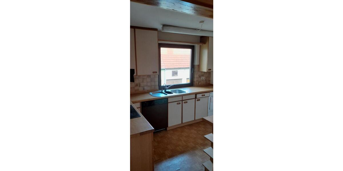 Etagenwohnung Steinheim am Albuch - 6 Zimmer, 130 m&sup2;, 1.200&euro; | Angebot:26232757