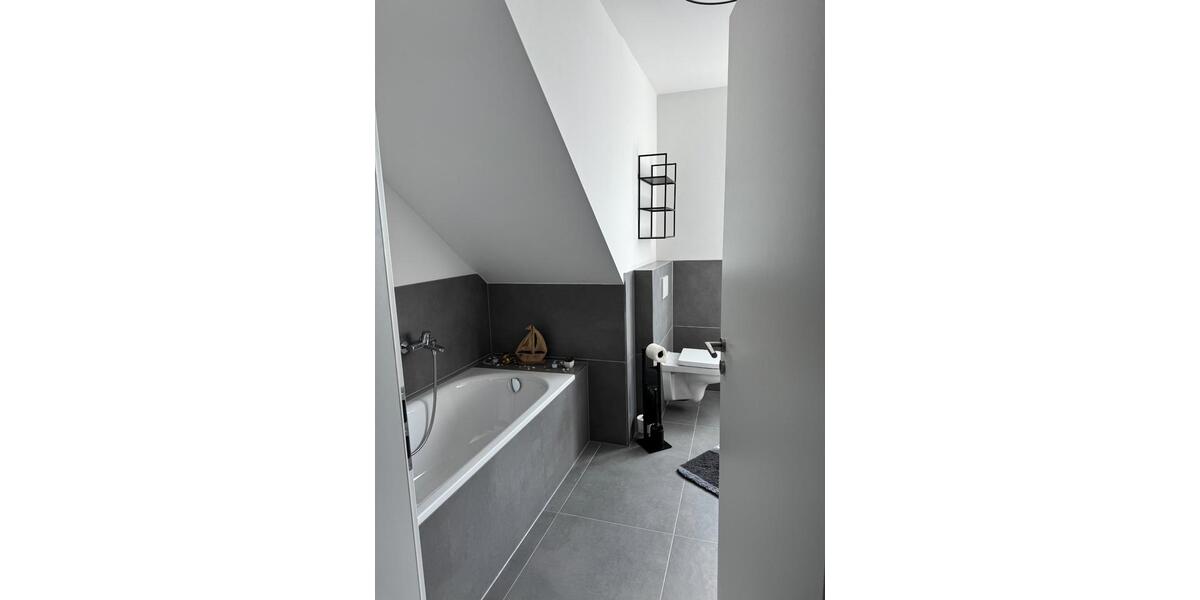 Dachgeschoßwohnung Herford - 2 Zimmer, 80 m&sup2;, 960&euro; | Angebot:25990251
