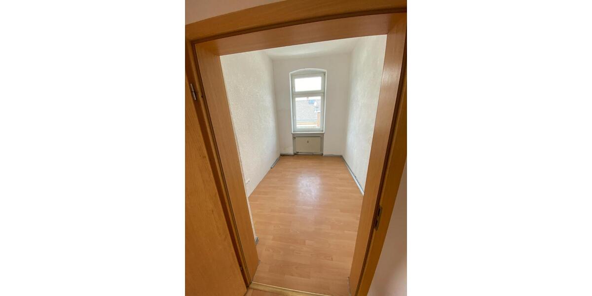 Etagenwohnung Oelsnitz (Vogtland) - 5 Zimmer, 98 m&sup2;, 470&euro; | Angebot:26237978