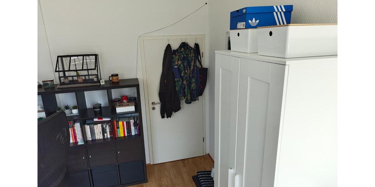 Wohnen auf Zeit Bielefeld Heepen - 16 Zimmer, 95 m&sup2;, 410&euro; | Angebot:26488403