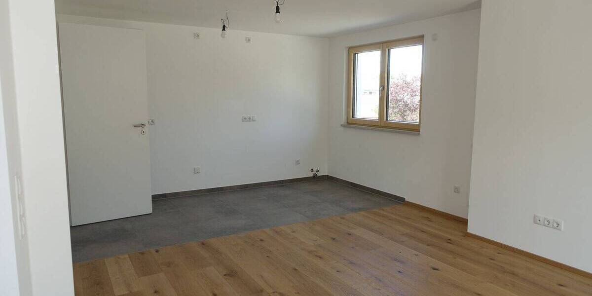 Etagenwohnung Kraiburg - 2 Zimmer, 76 m&sup2;, 960&euro; | Angebot:26826477