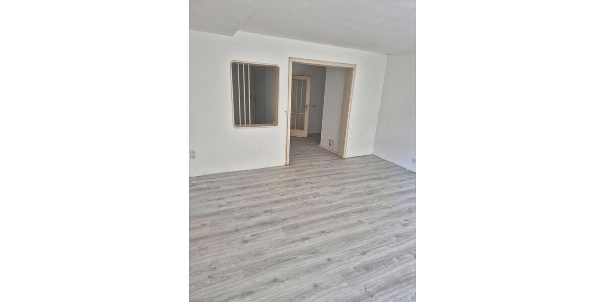 Erdgeschoßwohnung Alsfeld - 1.5 Zimmer, 70 m&sup2;, 490&euro; | Angebot:27567063