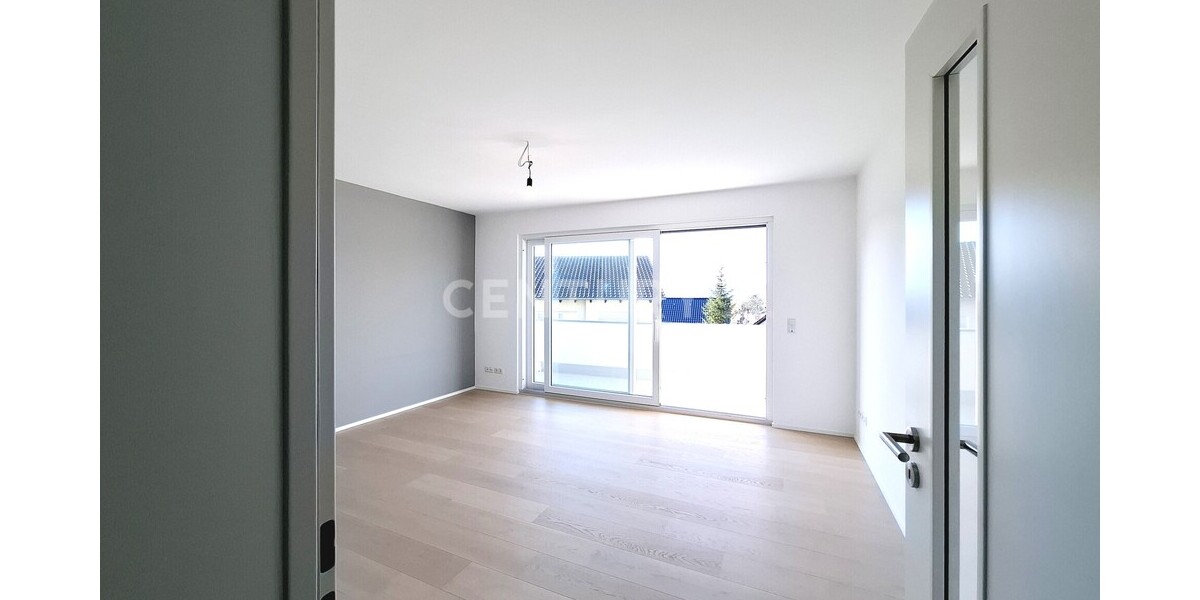 Exklusive, vollständig sanierte Wohnung mit großzügigem Raumgefühl und drei Balkonen 5 zimmer