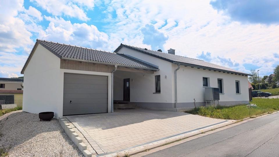Bungalow Ahorntal - 3 Zimmer, 98 m&sup2;, 1.010&euro; | Angebot:26645239