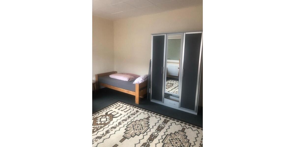 Wohnen auf Zeit Albstadt Gemarkung Onstmettingen - 8 Zimmer, 20 m&sup2;, 20&euro; | Angebot:26251925