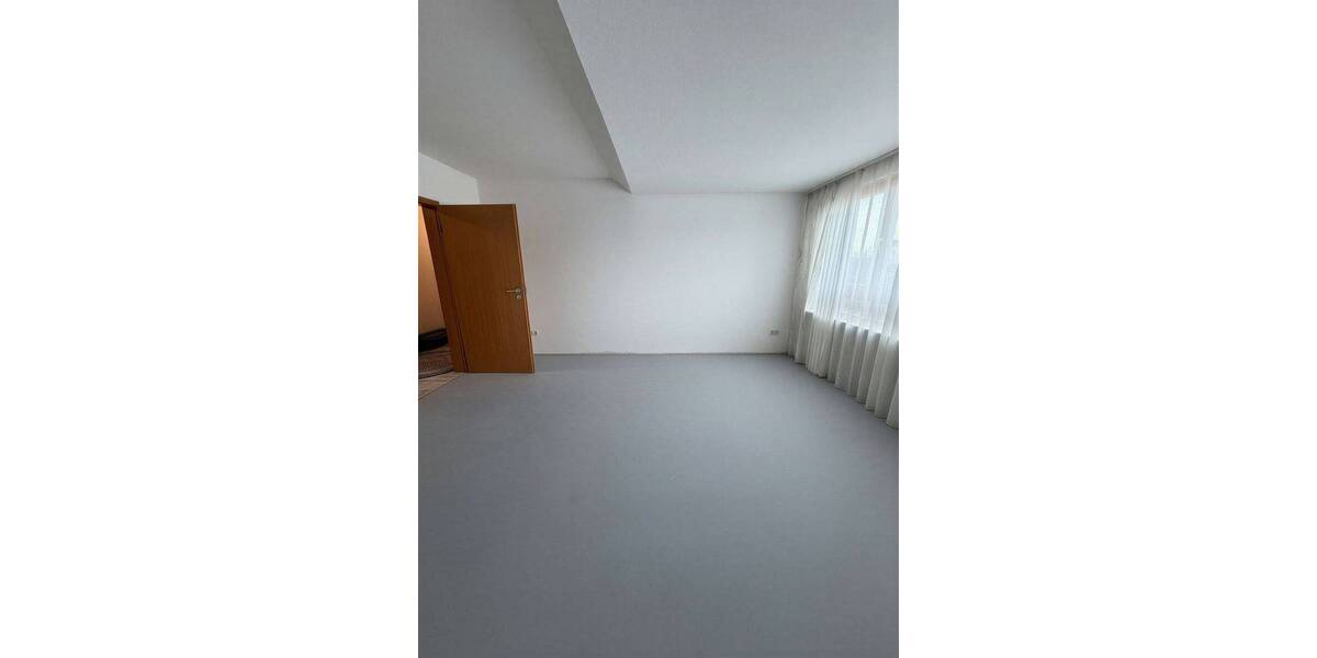 Etagenwohnung Erlangen Frauenaurach - 2 Zimmer, 117 m&sup2;, 1.200&euro; | Angebot:26092188