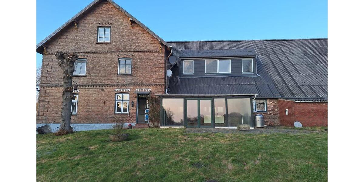 Erdgeschoßwohnung Haseldorf - 3 Zimmer, 130 m&sup2;, 1.300&euro; | Angebot:25612493