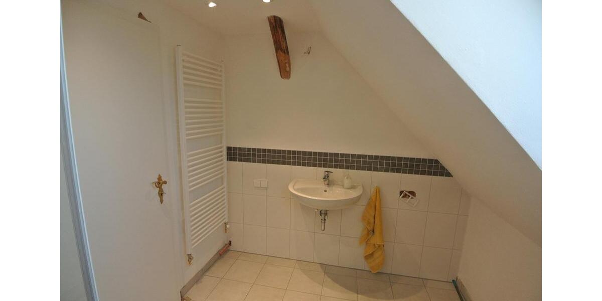 Dachgeschoßwohnung Stadthagen - 2 Zimmer, 39 m&sup2;, 360&euro; | Angebot:24853000