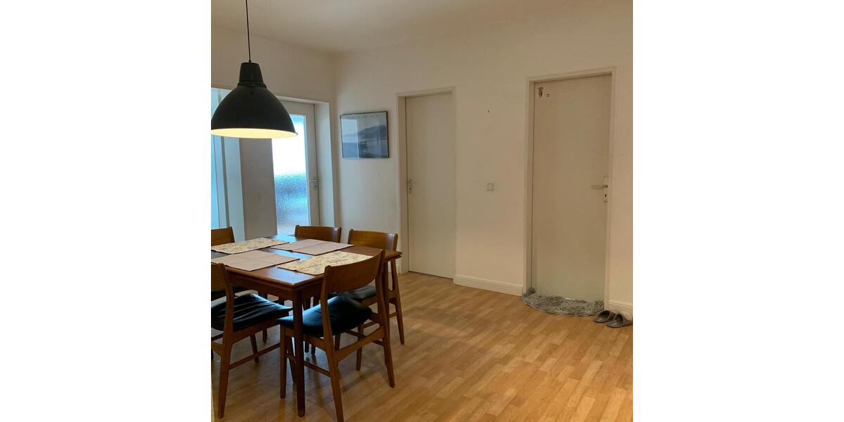 Wohnen auf Zeit Bremerhaven Mitte - 3 Zimmer, 17 m&sup2;, 310&euro; | Angebot:25833832