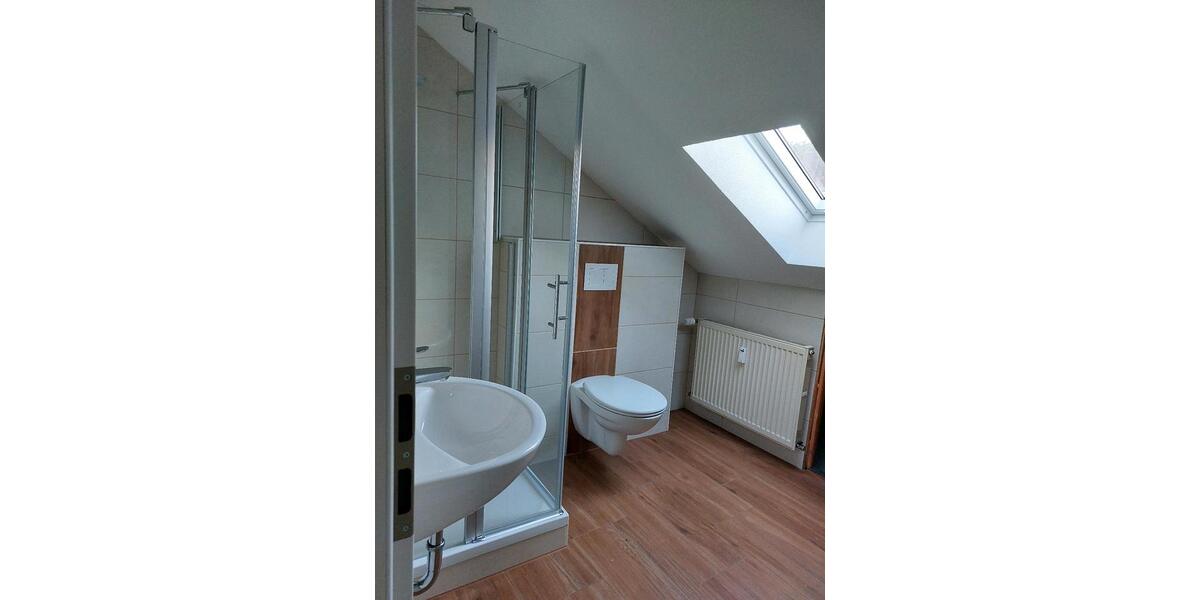 Dachgeschoßwohnung Laudenbach - 4 Zimmer, 105 m&sup2;, 950&euro; | Angebot:26338955
