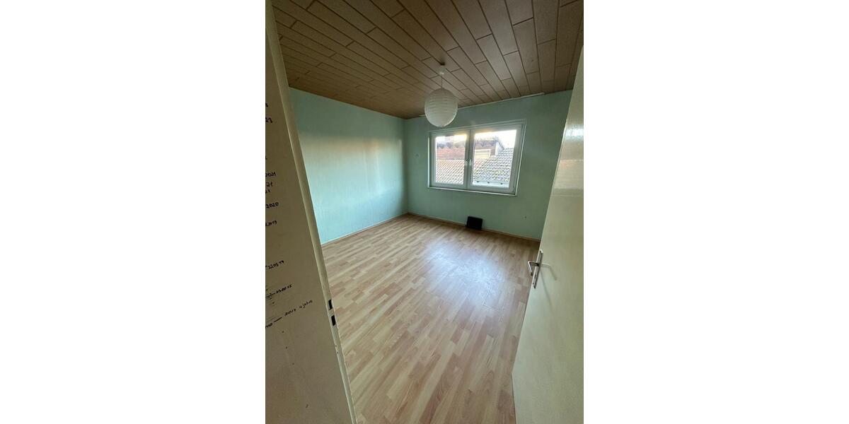 Erdgeschoßwohnung Pirmasens Niedersimten - 3 Zimmer, 67 m&sup2;, 490&euro; | Angebot:19784956