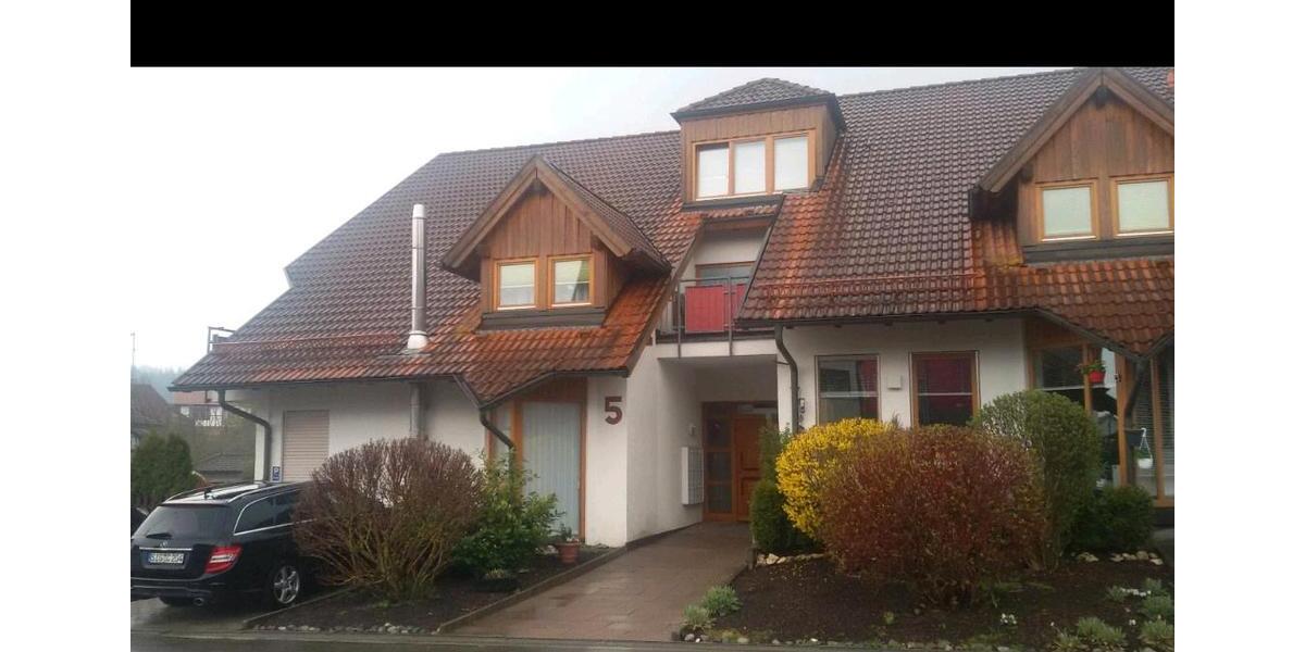 Etagenwohnung Bitz - 3 Zimmer, 96 m&sup2;, 900&euro; | Angebot:26525463