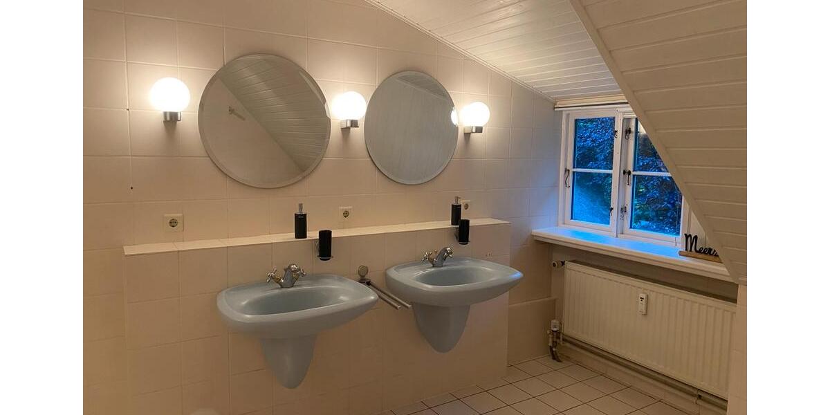 Etagenwohnung Risum-Lindholm Lindholm - 3 Zimmer, 121 m&sup2;, 1.350&euro; | Angebot:26338054