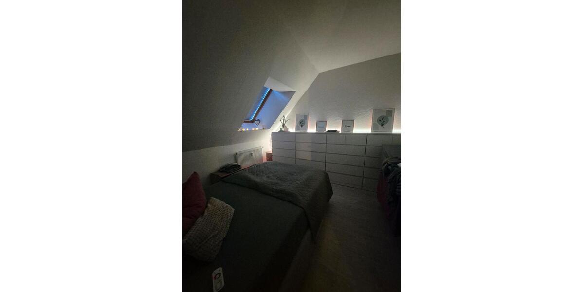 Dachgeschoßwohnung Merseburg - 2 Zimmer, 67 m&sup2;, 690&euro; | Angebot:25056222