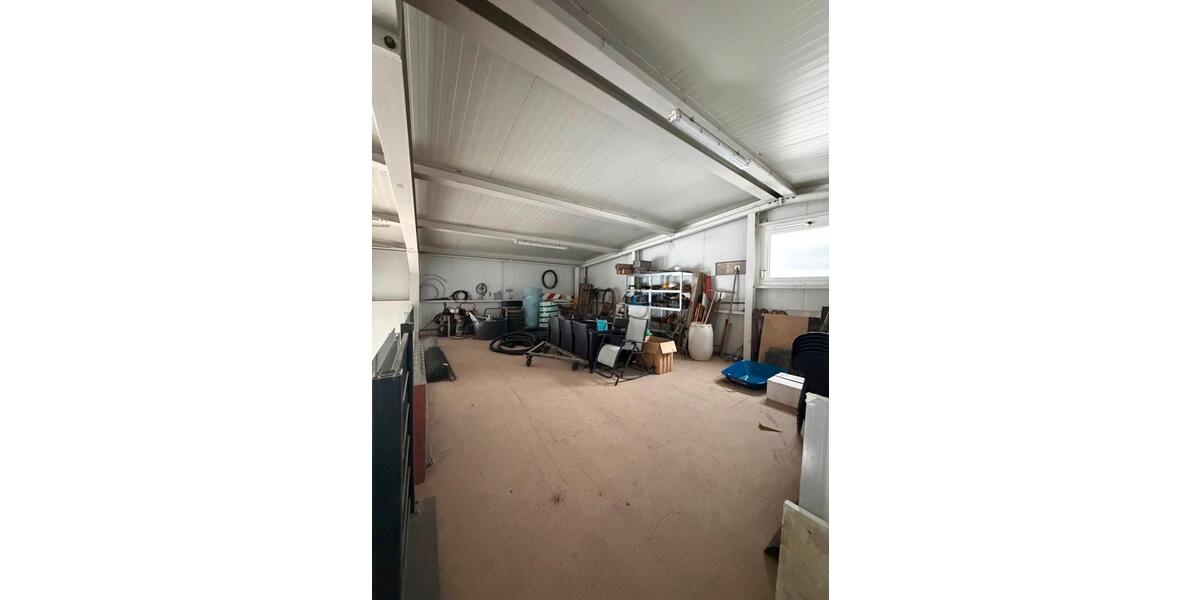 Moderne Gewerbehallenteil mit Top-Anbindung – 105 m² zimmer