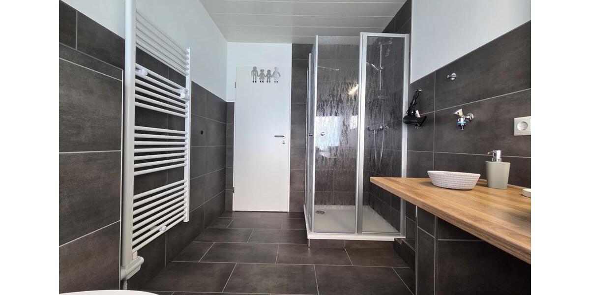 Dachgeschoßwohnung Esens - 4 Zimmer, 82 m&sup2;, 850&euro; | Angebot:26603409