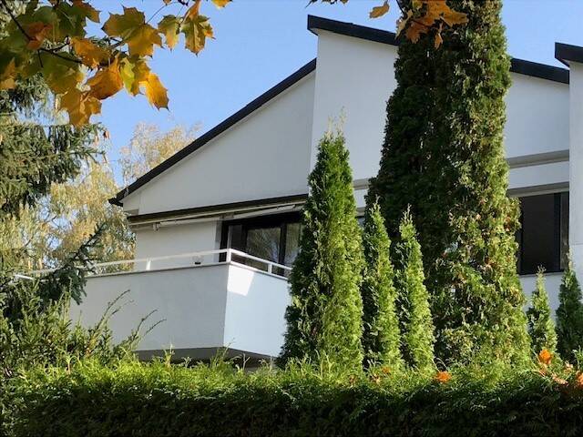 Etagenwohnung Grünwald - 3 Zimmer, 127 m&sup2;, 2.800&euro; | Angebot:26608067