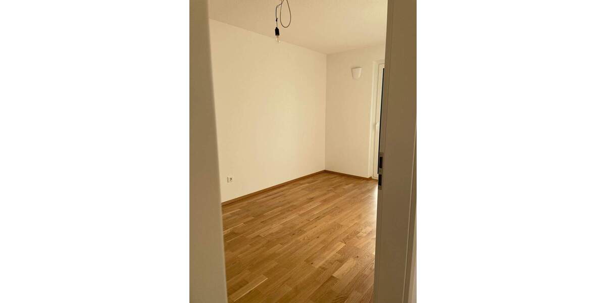 Etagenwohnung Erlangen Dechsendorf - 4 Zimmer, 92 m&sup2;, 1.490&euro; | Angebot:24858386