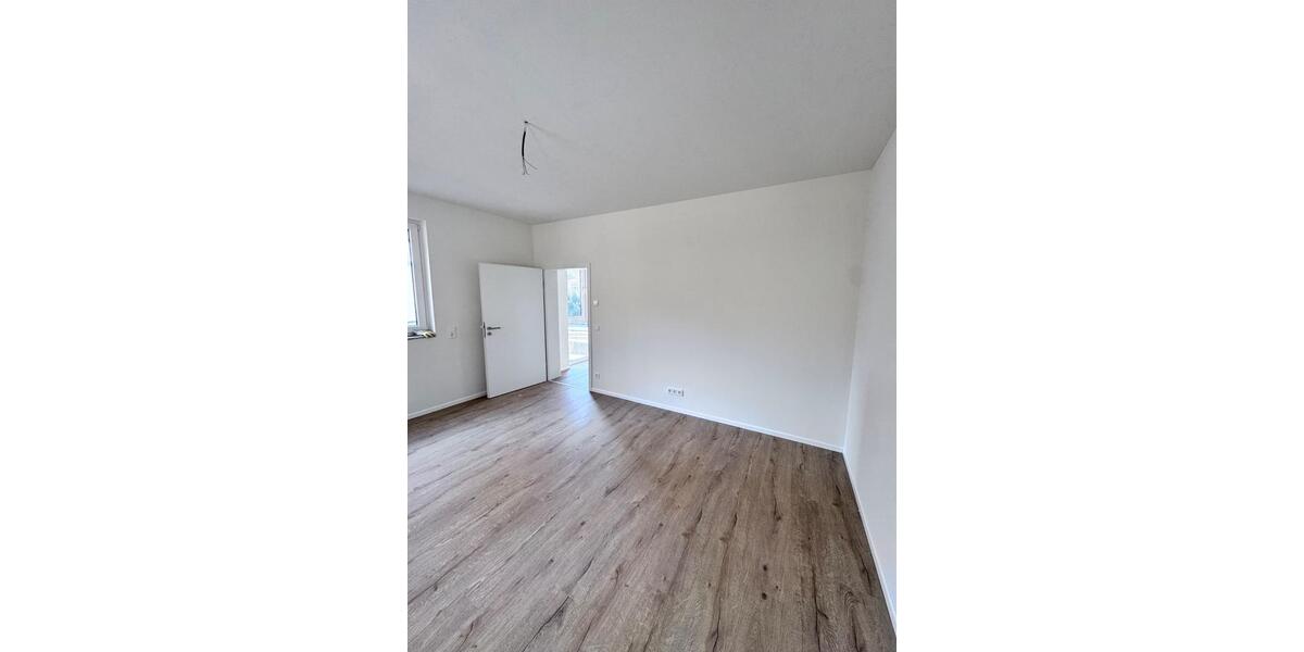Etagenwohnung Gummersbach - 2 Zimmer, 73 m&sup2;, 850&euro; | Angebot:26132190