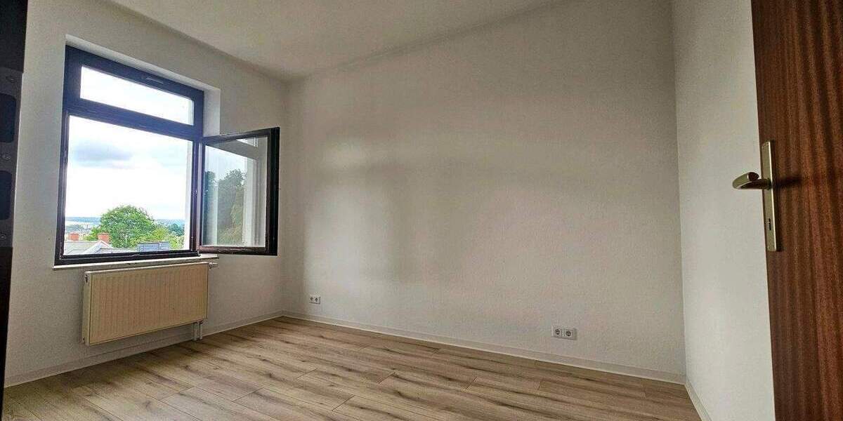 Etagenwohnung Chemnitz Sonnenberg - 3 Zimmer, 61 m&sup2;, 299&euro; | Angebot:26540795