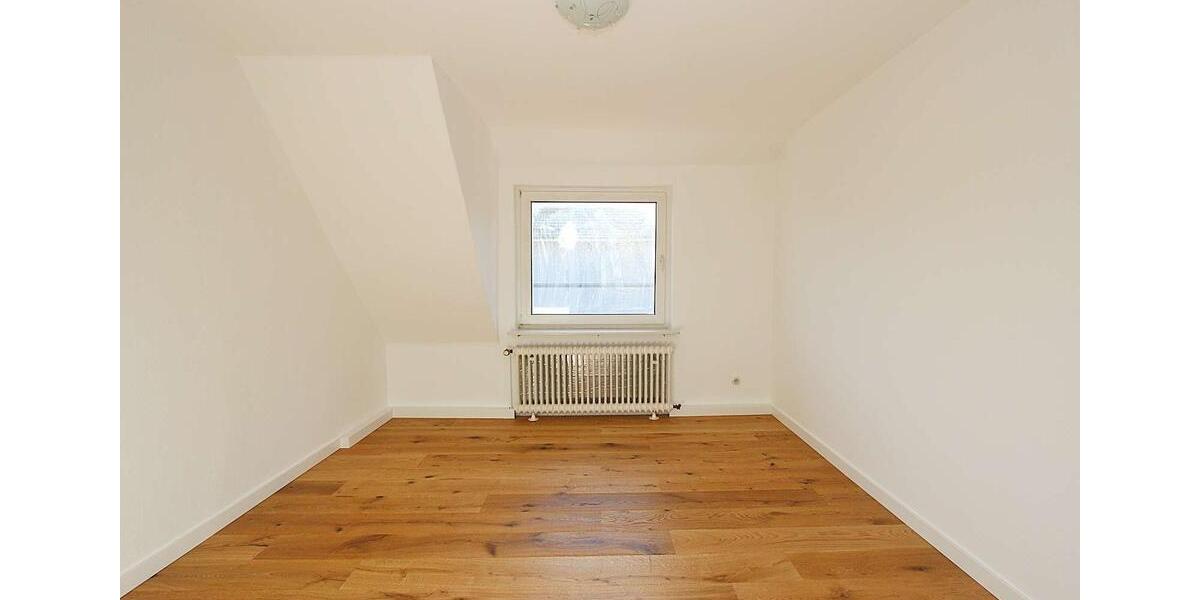 Etagenwohnung Kassel Bad Wilhelmshöhe - 3 Zimmer, 96 m&sup2;, 980&euro; | Angebot:25752444