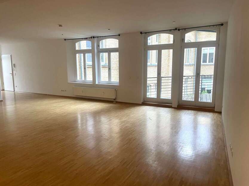 Wohnung zum Mieten in Wiesbaden 1.280 € 123 m² 2.5 zimmer