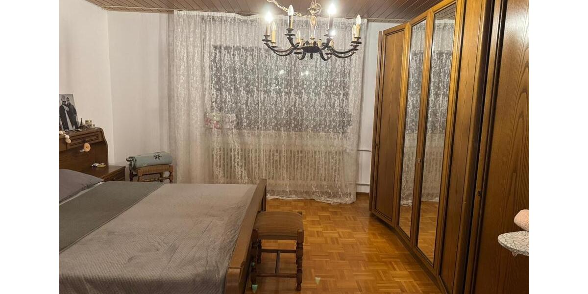 Etagenwohnung Braunfels - 3 Zimmer, 90 m&sup2;, 900&euro; | Angebot:24731768