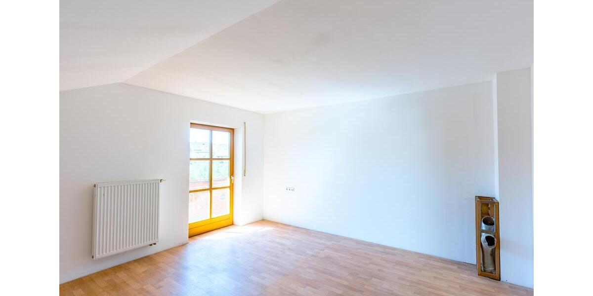 Einfamilienhaus Reisbach Englmannsberg - 8 Zimmer, 233 m&sup2;, 1.700&euro; | Angebot:26411603