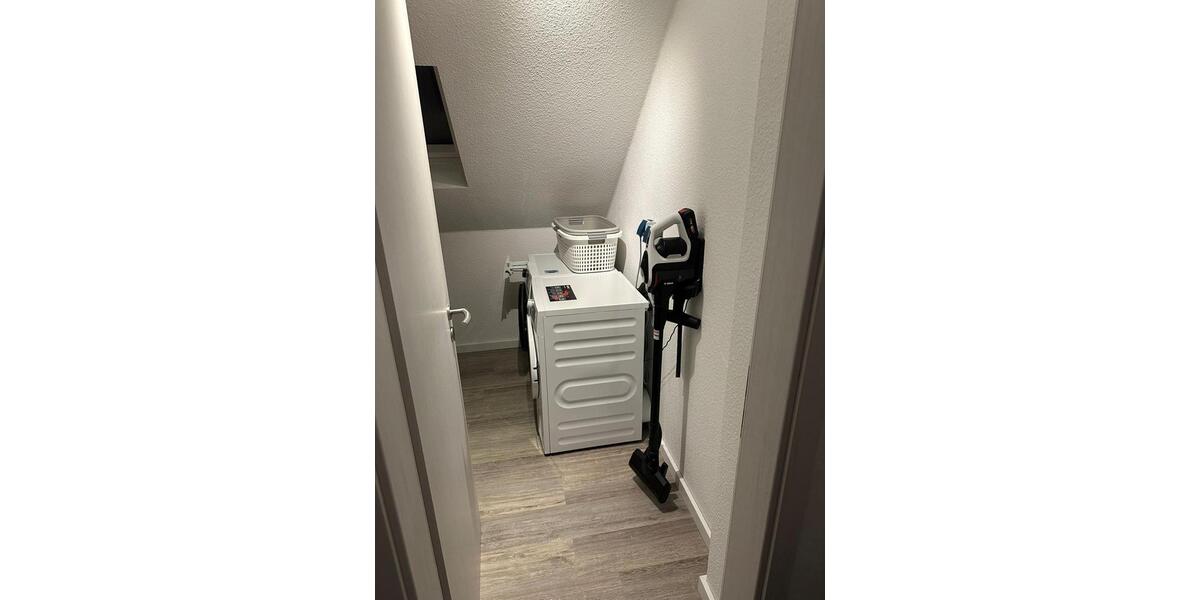 Dachgeschoßwohnung Bückeburg - 1 Zimmer, 79 m&sup2;, 690&euro; | Angebot:26522390