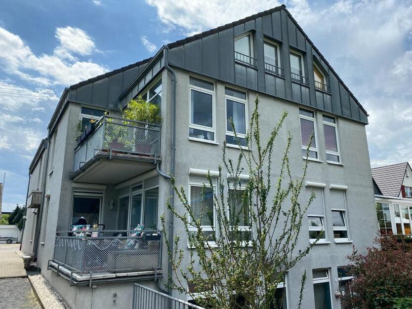 Sinzig, 5-Zimmer Dachgeschoßwohnung mit schönem Ausblick&Balkon