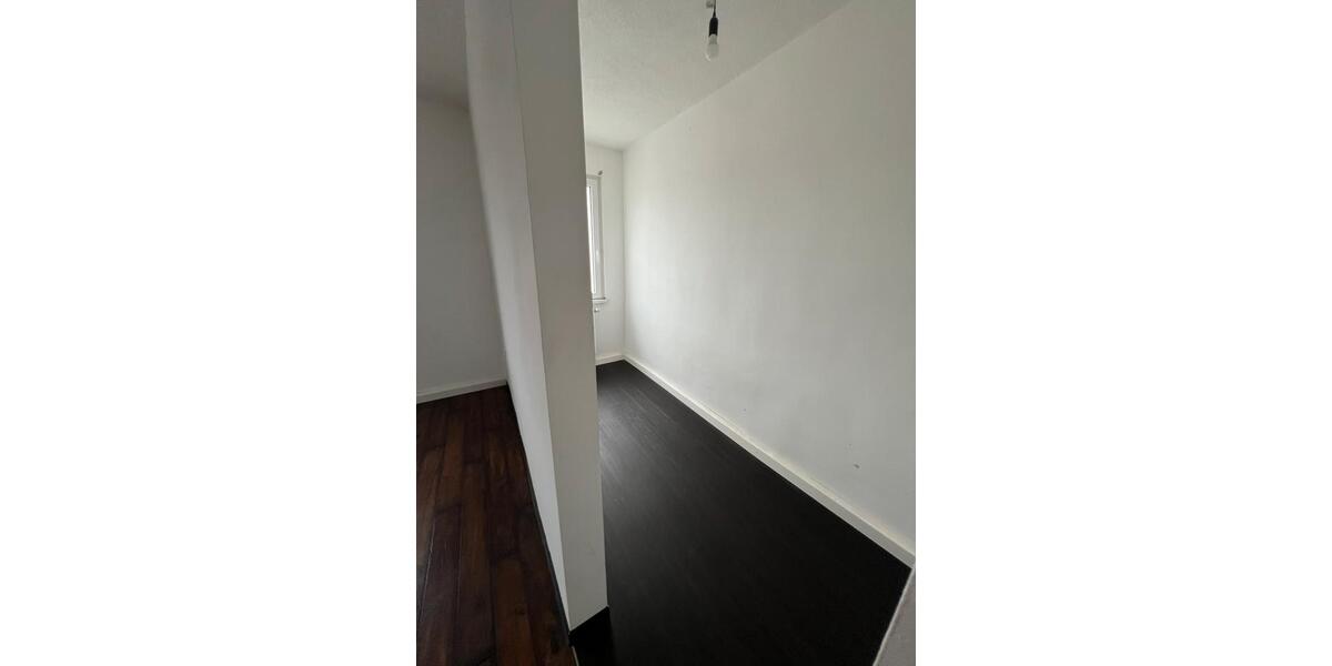 Neugründung einer 3er Wg nahe der Uni pro Person 1,5 Zimmer 3 zimmer