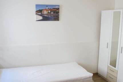 Zimmer Augsburg Pfersee - 1 Zimmer, 660&euro; | Angebot:18444233