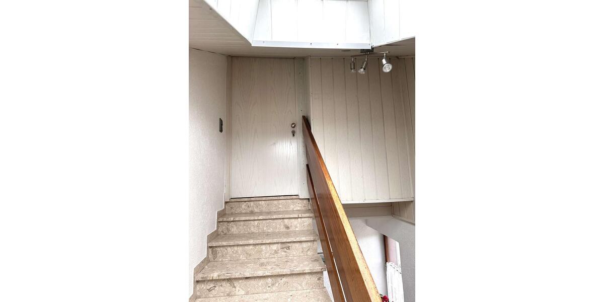 Helle 2-Zimmer Wohnung mit EBK, Einbauschrank, Klima uvm. 2 zimmer