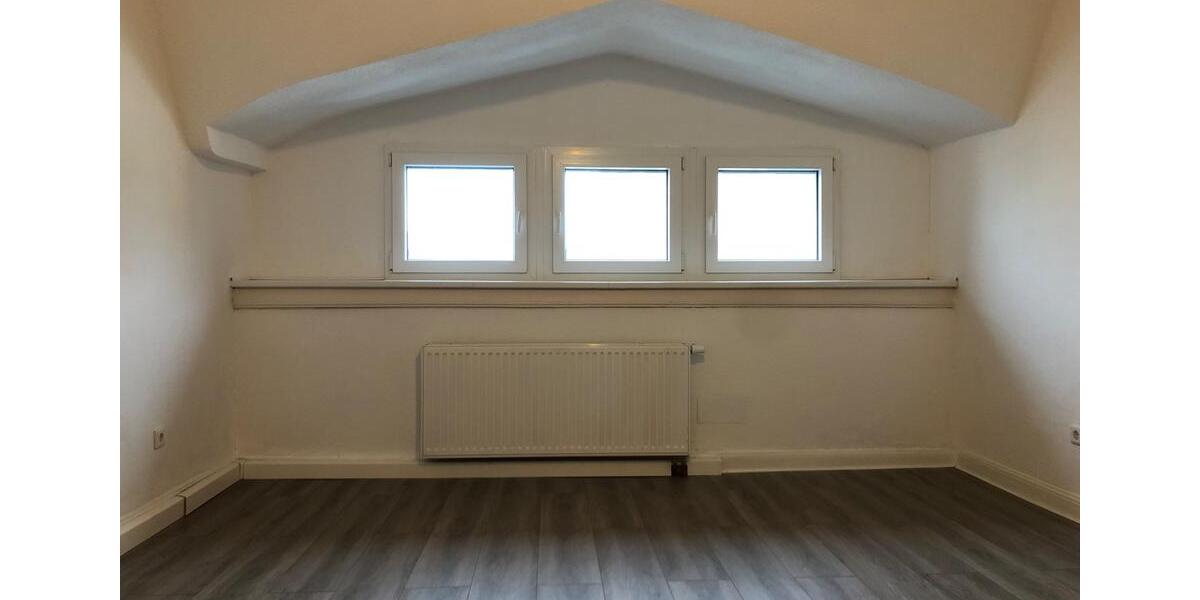 2-Zimmer Dachgeschoss Wohnung 2 zimmer