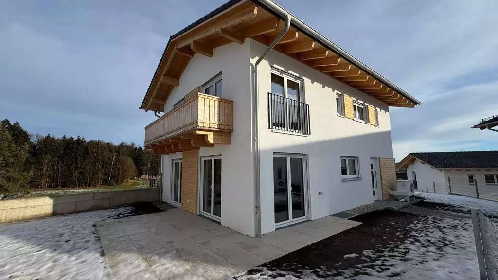 Einfamilienhaus Schechen - 8 Zimmer, 181 m&sup2;, 2.800&euro; | Angebot:24940935