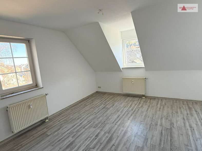 Etagenwohnung Annaberg-Buchholz Buchholz - 4 Zimmer, 90 m&sup2;, 495&euro; | Angebot:25335616