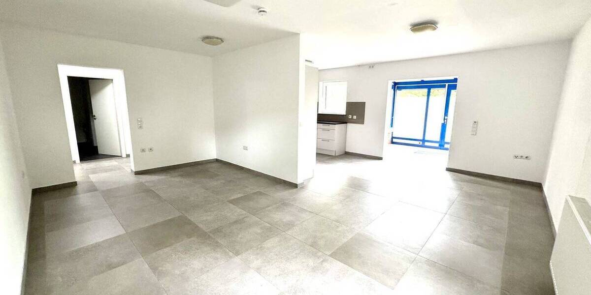 Etagenwohnung Kaiserslautern Innenstadt - 2 Zimmer, 82 m&sup2;, 820&euro; | Angebot:26514986