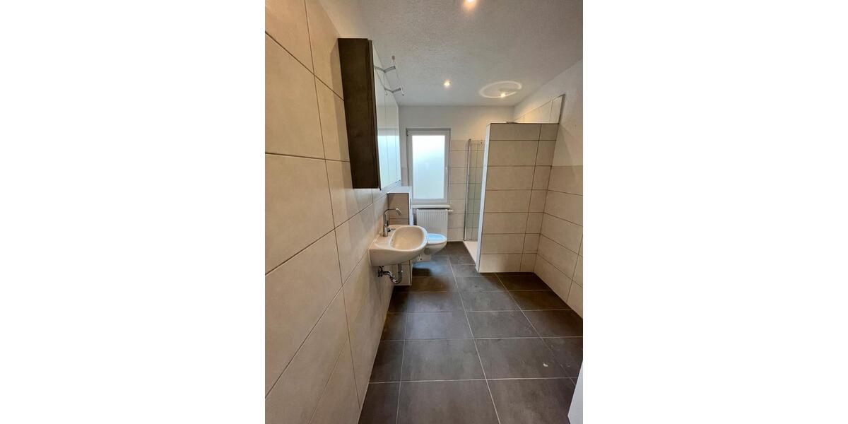 Erdgeschoßwohnung Bebra - 3 Zimmer, 81 m&sup2;, 650&euro; | Angebot:24794104