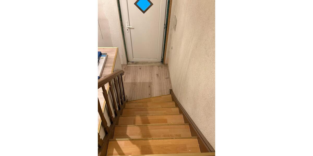 Etagenwohnung Wehrheim - 3 Zimmer, 105 m&sup2;, 1.270&euro; | Angebot:25784276