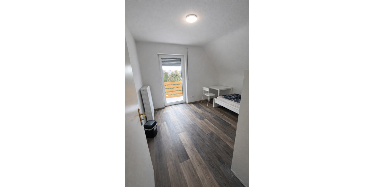 Etagenwohnung Rothenburg ob der Tauber - 5 Zimmer, 220 m&sup2;, 70&euro; | Angebot:25962944