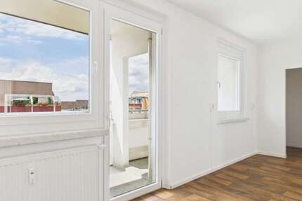 Wohnung Chemnitz Sonnenberg - 4 Zimmer, 80 m&sup2;, 426&euro; | Angebot:27015810