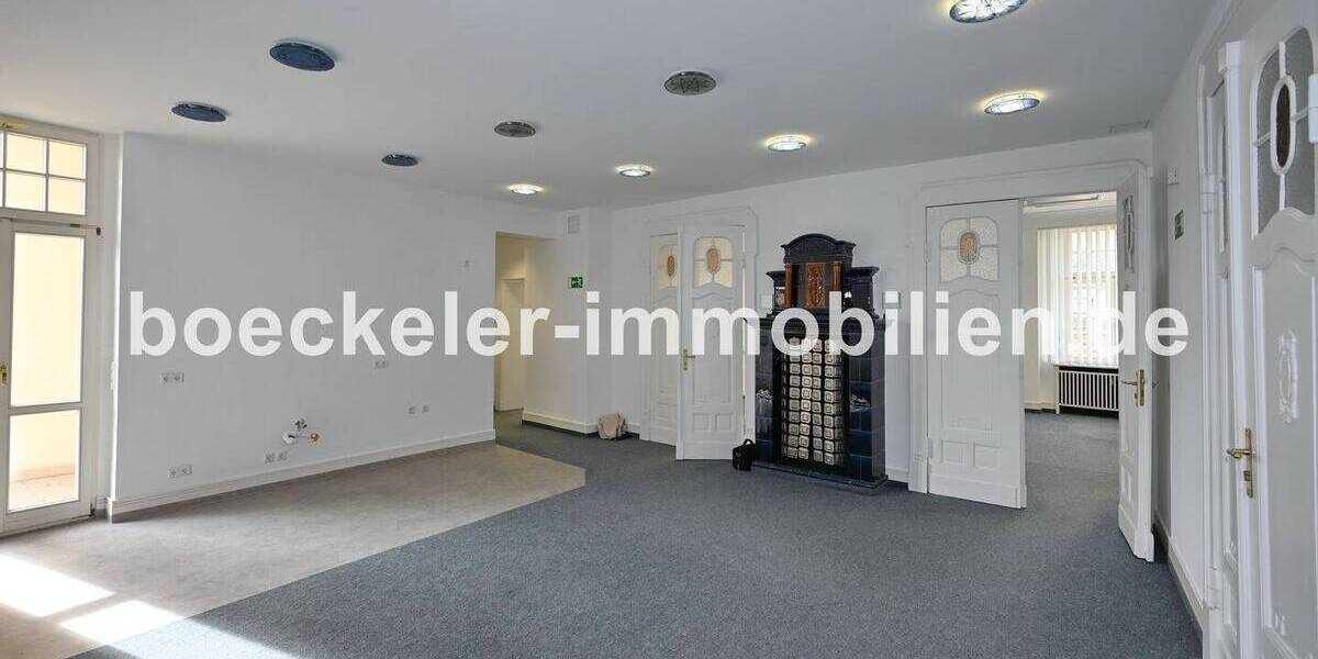 Gewerbeobjekt Weißenfels Markwerben - 8 Zimmer, 325 m&sup2;, 1.950&euro; | Angebot:26230404