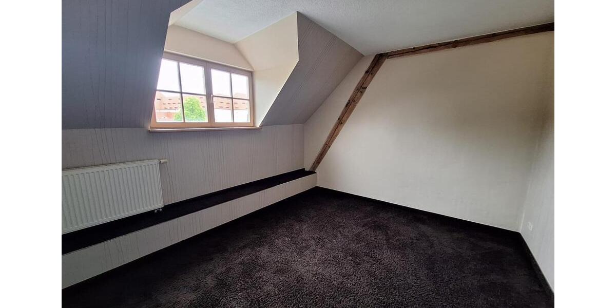 Dachgeschoßwohnung Freiberg - 2 Zimmer, 62 m&sup2;, 438&euro; | Angebot:26478462