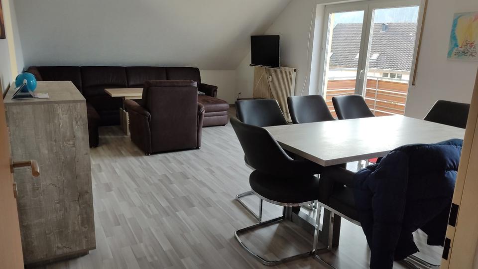 Dachgeschoßwohnung Murrhardt - 2.5 Zimmer, 70 m&sup2;, 795&euro; | Angebot:26566591