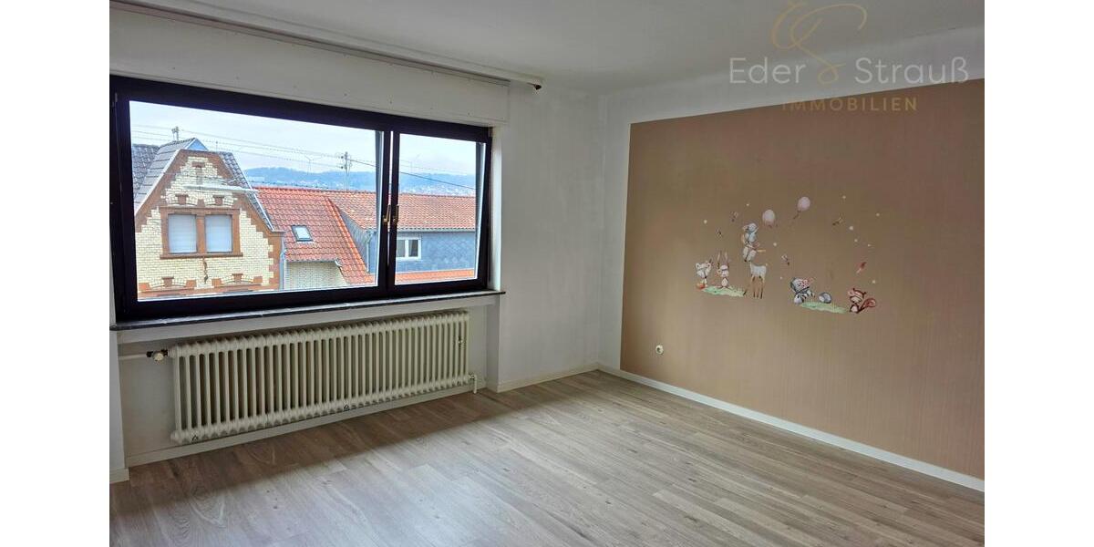Etagenwohnung Püttlingen - 3 Zimmer, 79 m&sup2;, 700&euro; | Angebot:26040517